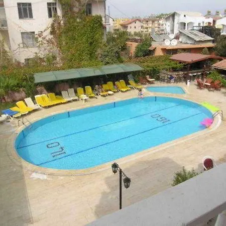 Mediterranean Garden Apartment Side