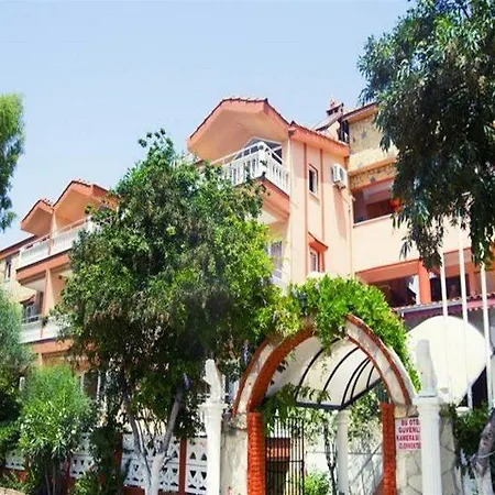 Mediterranean Garden 公寓 *